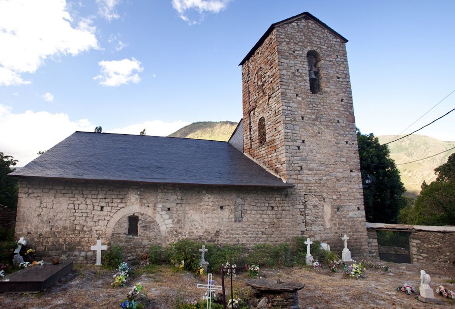 Església de Sant Pere de Sorpe des del cementiri. 