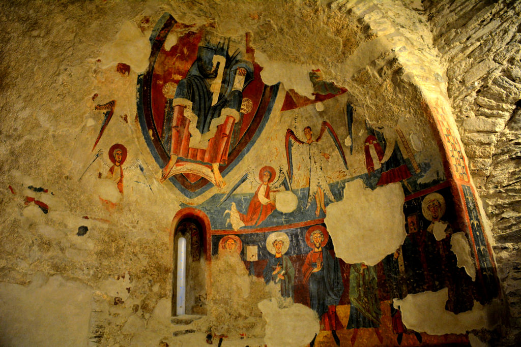 Pintures murals romàniques de l'absis de l'església de Sant Serni de Baiasca.